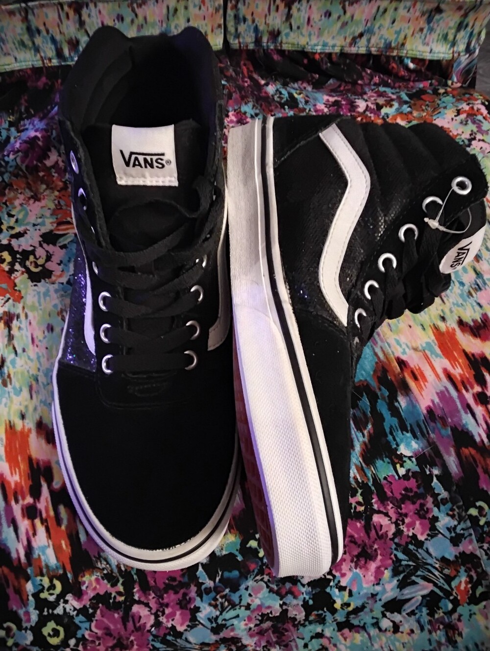 Women's size 9.5 9 1/2  Black Glitter Vans Fashion Sneakers shoes suede leather